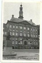 AK Den Bosch - Stadhuis met standbeeld van Jeroen Bosch, Verzamelen, Verzenden, 1940 tot 1960, Ongelopen, Noord-Brabant