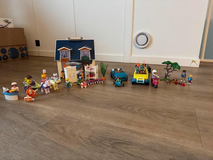 Meerdere playmobilsets: onder andere poppenhuis, kinderkamer, Kinderen en Baby's, Speelgoed | Playmobil, Zo goed als nieuw, Complete set