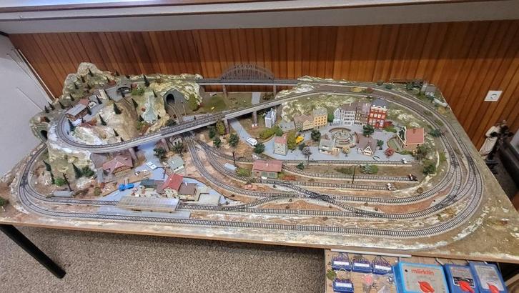 Marklin treinen op een tafel, Hobby en Vrije tijd, Modeltreinen | H0, Gebruikt, Treinset, Gelijkstroom, Märklin, Analoog, Ophalen