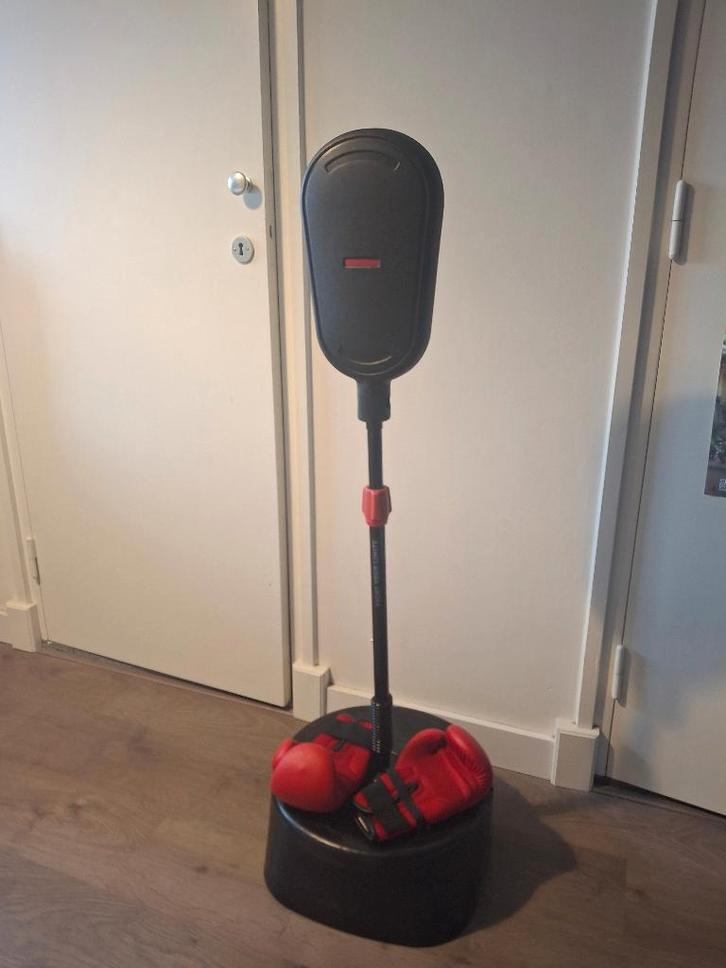 Boksbal met bokshandschoenen, Sport en Fitness, Boksen, Zo goed als nieuw, Boksbal, Ophalen