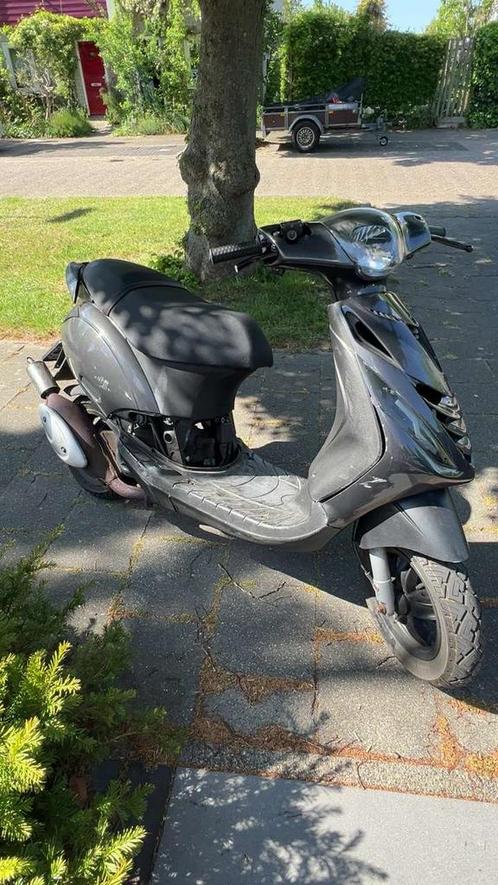 Zip 70cc, Fietsen en Brommers, Scooters | Piaggio, Zo goed als nieuw, Zip, Maximaal 45 km/u, Tweetakt, Ophalen