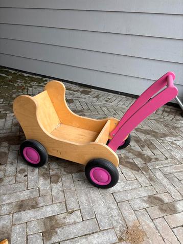 Loopkruiwagen voor kindjes van hout beschikbaar voor biedingen