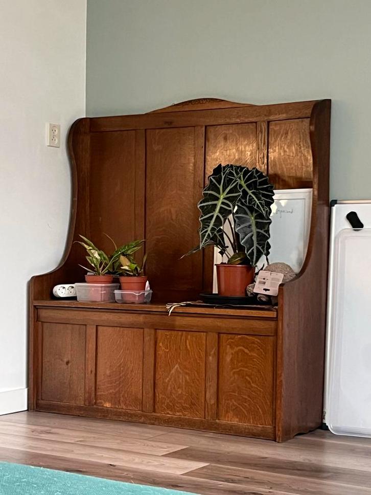 KERKBANK 150 MOET NU WEG, Antiek en Kunst, Antiek | Meubels | Stoelen en Banken, Ophalen