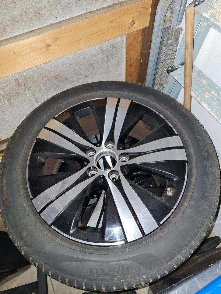 Mercedes C-Klasse w 206 17 inch wielen met zomerbanden, Auto-onderdelen, Banden en Velgen, Ophalen