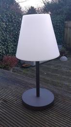 Veelzijdige tuinlamp werkt op zonnecel, snoer of oplaadbare, Tuin en Terras, Overige Tuin en Terras, Zo goed als nieuw, Tuinlamp