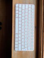 Apple Magic Keyboard 2021 met Touch ID Roze, Computers en Software, Toetsenborden, Ophalen, Zo goed als nieuw, Draadloos, Qwerty