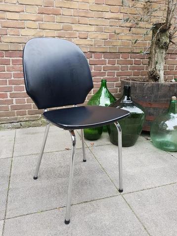 Buisframe Stoel - Zwart Skai & Chroom - Vintage jaren 60-70 beschikbaar voor biedingen