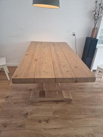 Moderne kloostertafel. 180x100 cm. beschikbaar voor biedingen