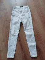 Witte stretch spijkerbroek van de Bershka maat 34, Kleding | Dames, Spijkerbroeken en Jeans, Ophalen of Verzenden, W27 (confectie 34) of kleiner