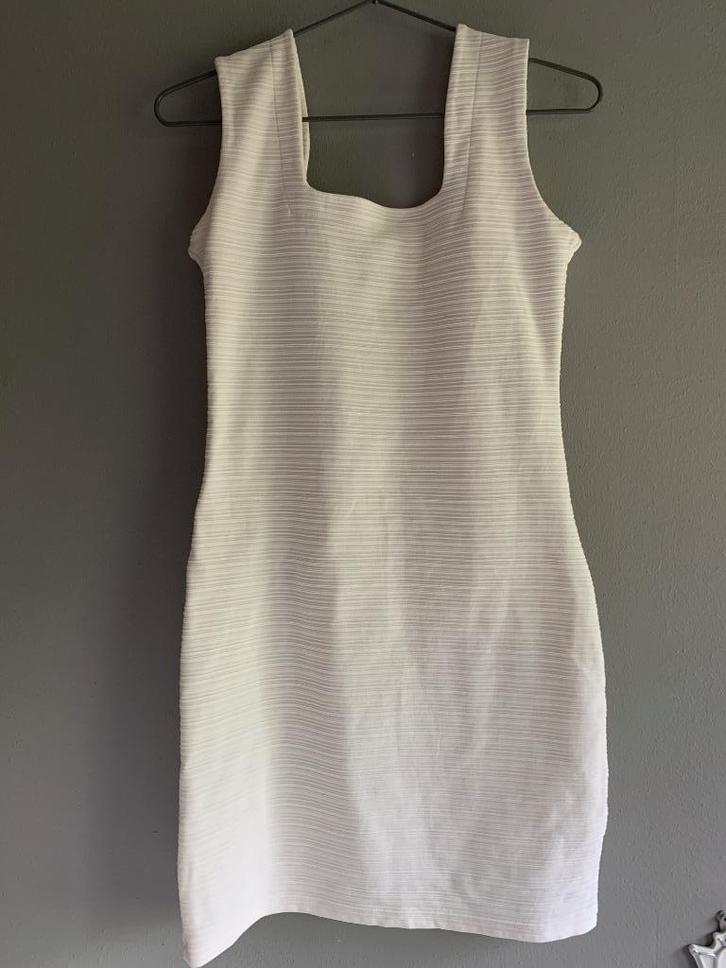 Mooie Witte Jurk mt S, Kleding | Dames, Jurken, Zo goed als nieuw, Maat 36 (S), Wit, Boven de knie, Ophalen of Verzenden