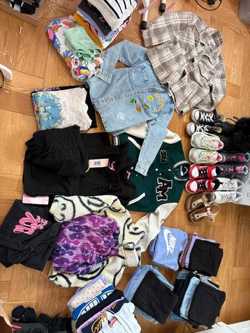 Meisjes kleding pakket 134-146 + schoenen 33-35 beschikbaar voor biedingen
