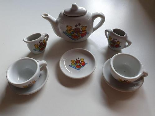 Schattig mini serviessetje met beertjes design, Verzamelen, Porselein, Kristal en Bestek, Nieuw, Compleet servies, Overige materialen