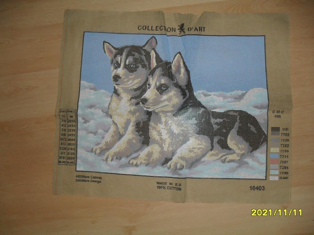 NIEUW Voorbedrukt stramien Husky pups. Verkoop ook DMC garen, Ophalen of Verzenden, Nieuw, Handborduren, Onderdeel of Toebehoren