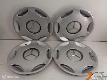 C-KLASSE W202 WIELDOPSET 4X 15 INCH  A2024000025 A2024010024 beschikbaar voor biedingen