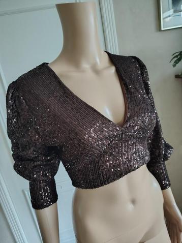 feestelijk crop top   beschikbaar voor biedingen