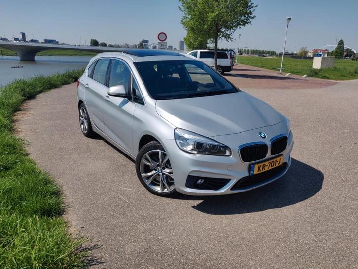 BMW 2-Serie 225xe M-SPORT 224pk 2015, AUT, PANO, FULL OPTION, Auto's, BMW, Particulier, 2-Serie Active Tourer, 4x4, ABS, Achteruitrijcamera