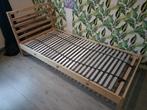 Houten 1 persoons bed met lattenbodem, Huis en Inrichting, Ophalen, 90 cm, Eenpersoons, Beige