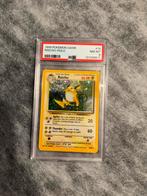 Pokémon base set Raichu PSA 8, Hobby en Vrije tijd, Verzamelkaartspellen | Pokémon, Ophalen of Verzenden, Zo goed als nieuw