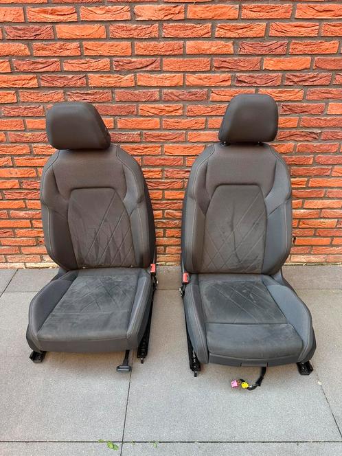 Volkswagen golf 8 alcantara electrisch interieur compleet, Auto-onderdelen, Interieur en Bekleding, Volkswagen, Ophalen