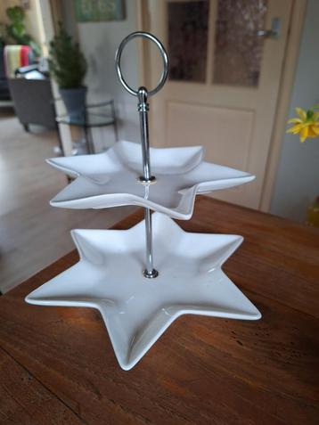 Etagere  beschikbaar voor biedingen