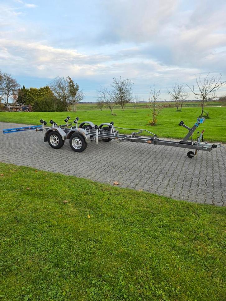 Boot trailer te koop 2000kg tot 6.70 meter, Watersport en Boten, Boottrailers, Gebruikt, Sloepentrailer, 1500 tot 3000 kg, 6 tot 9 meter