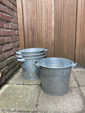 Zinken Emmers/Potten beschikbaar voor biedingen