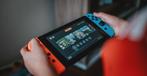 Nintendo Switch Blauw Rood Neon – Slechts €179,99!, Spelcomputers en Games, Spelcomputers | Nintendo Switch, Ophalen of Verzenden