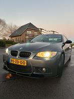 BMW 3-Serie 3.0 I 325 Coupe AUT 2008 Grijs, Auto's, BMW, Automaat, Achterwielaandrijving, 74 €/maand, Zwart