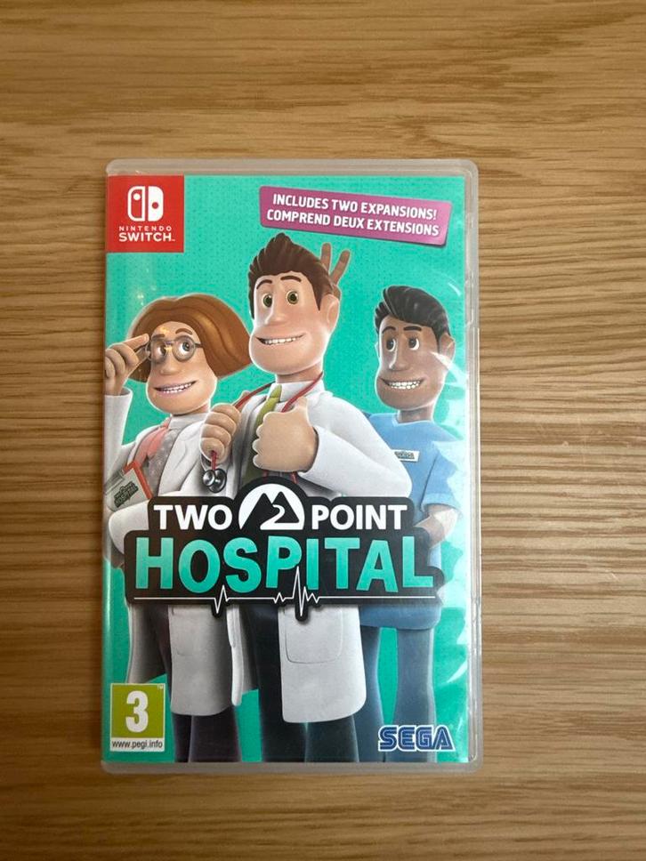 Two Point Hospital - Nintendo Switch, Spelcomputers en Games, Games | Nintendo Switch, Zo goed als nieuw, Simulatie, 1 speler