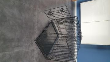 Nette honden bench medium 60x43, hoog 52cm beschikbaar voor biedingen