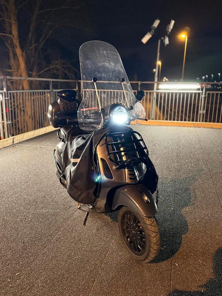 Vespa Primavera custom (Nieuw Blok), Fietsen en Brommers, Scooters | Piaggio, Zo goed als nieuw, Overige modellen, Benzine, Ophalen