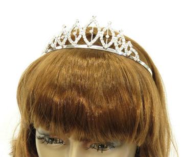 Sprankelende mooie strass stenen tiara. beschikbaar voor biedingen