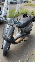 GTS Toscana Dynamic scooter, Ophalen, Zo goed als nieuw, Benzine, Overige merken