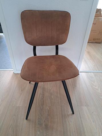 4 eetkamer stoelen (lederlook)