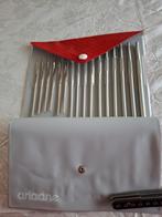 Etui met 16 haaknaalden., Hobby en Vrije tijd, Breien en Haken, Ophalen of Verzenden, Patroon of Boek