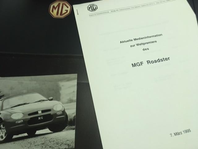 MGF fraaie originele brochure/auto folder '95 '96 '97 '98, Ophalen of Verzenden, Nieuw, Overige merken