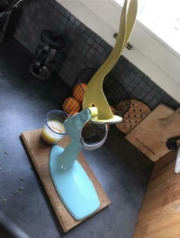 Licht Perle vintage citrus/sinaasappelpers beschikbaar voor biedingen