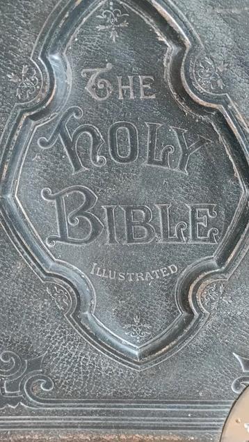 Oude Familie Bijbel - Geïllustreerd beschikbaar voor biedingen
