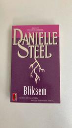 Danielle Steel - Bliksem, Ophalen of Verzenden, Zo goed als nieuw, Danielle Steel