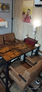 Mooie Bartafel met 4 stoelen, Ophalen, Zo goed als nieuw