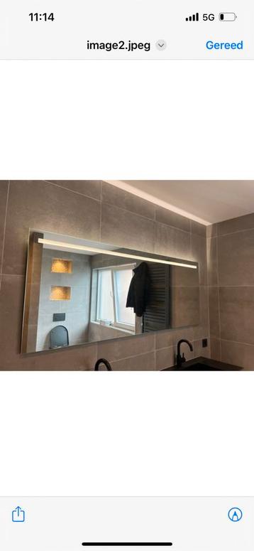 Badkamer spiegel met led-verlichting 180x0.70 nieuw in doos