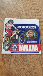 Sticker motor motocross Yamaha, Heikki Mikkola Champion, Ophalen of Verzenden, Zo goed als nieuw