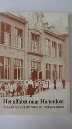 Bloemendaal - Het alfabet naar Hartenlust - Schoolhistorie, Boeken, Geschiedenis | Stad en Regio, Ophalen of Verzenden, 20e eeuw of later