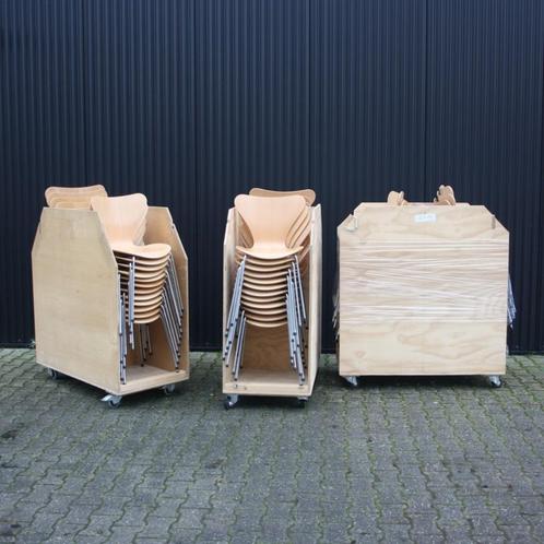 transport karren ( voor vlinderstoelen o.a. ), Huis en Inrichting, Stoelen, Eén, Ophalen