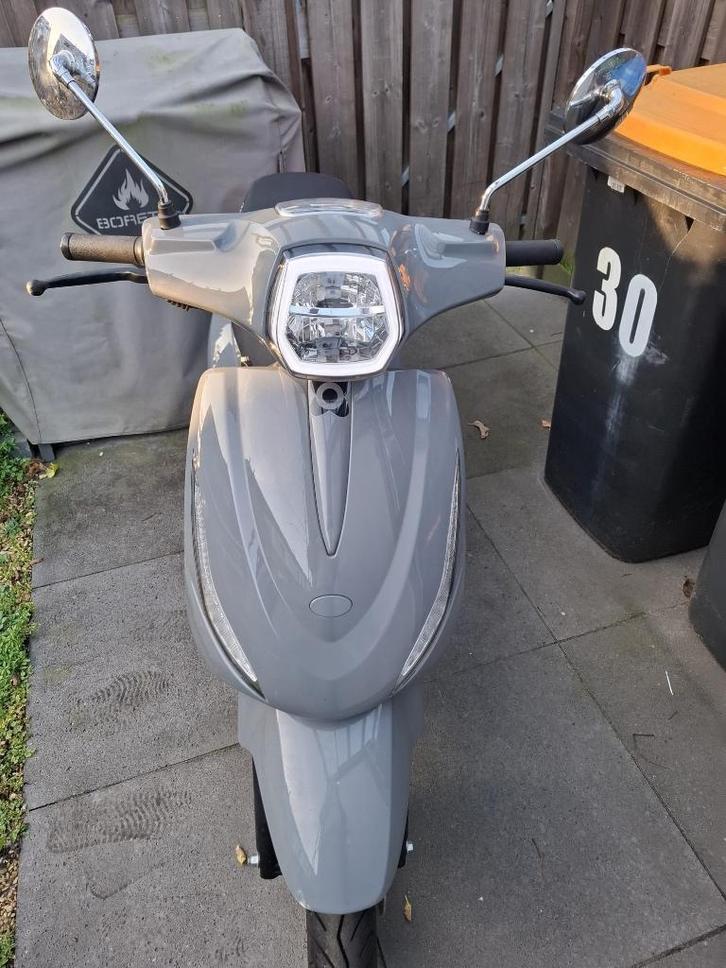 AGM ICON 50 – 25 km/u – Bouwjaar 2020 – Zeer nette staat!, Fietsen en Brommers, Snorfietsen en Snorscooters, Zo goed als nieuw