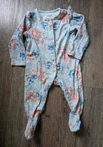 Box pakje bloemenprint, Kinderen en Baby's, Babykleding | Maat 80, Meisje, Ophalen of Verzenden, Zo goed als nieuw, Pakje