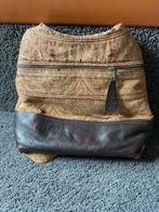 Mims tas met bruine leren bodem div ritsen als rugtas te dra, Ophalen of Verzenden, Zo goed als nieuw, Overige merken, 30 tot 45 cm