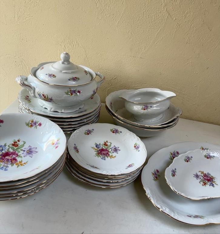 Uitgebreid 6 persoons servies - Wawel, zie tekst, Antiek en Kunst, Antiek | Servies compleet, Ophalen