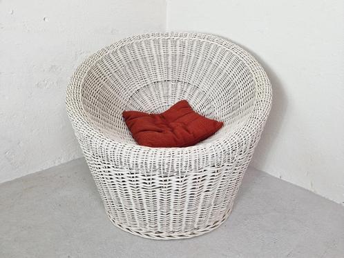Vintage Witte Rotan Kuipstoel, 1970s, Huis en Inrichting, Fauteuils, Gebruikt, Riet of Rotan, 75 tot 100 cm, Minder dan 75 cm