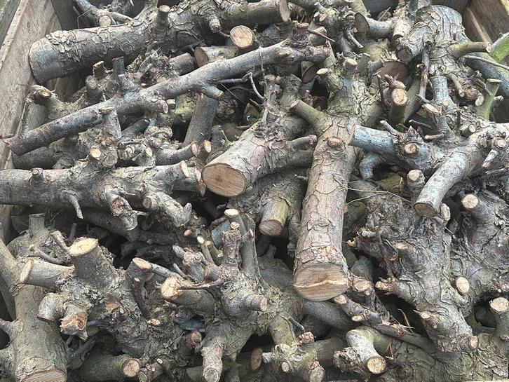 Droog Perenhout - Haardhout & Decoratie, Tuin en Terras, Haardhout, Takken, Overige houtsoorten, Minder dan 3 m³, Ophalen